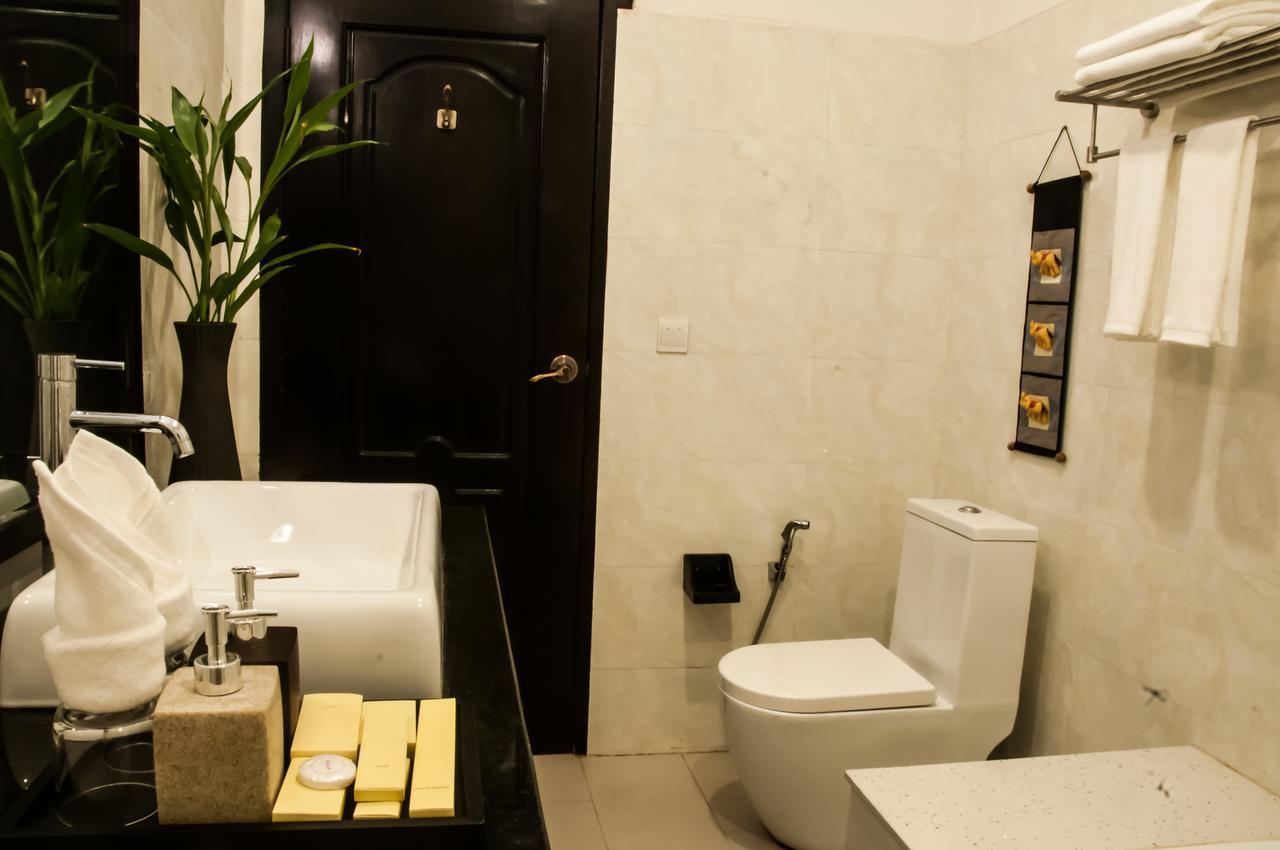 Private Boutique Home With Pool, The Fin Inn Siem Reap Exterior photo