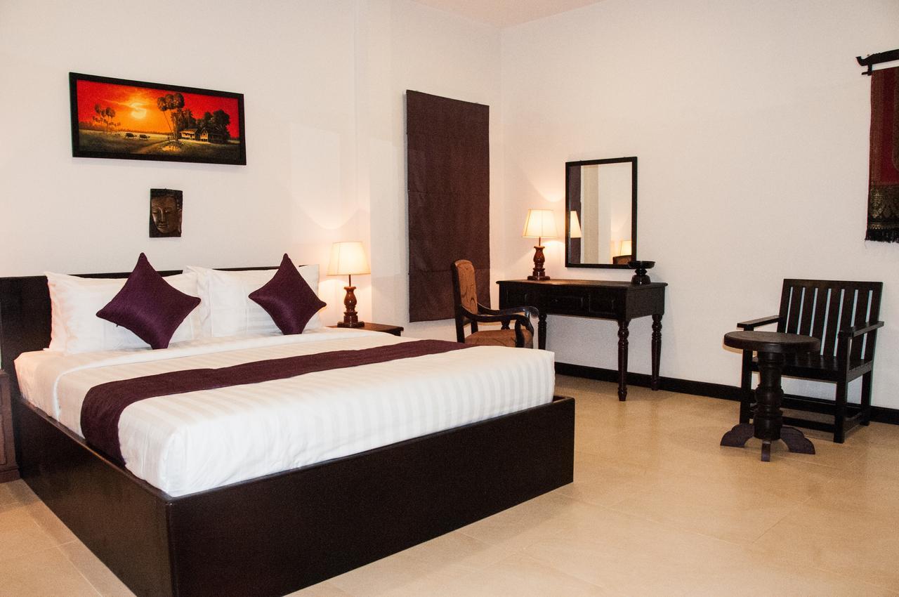 Private Boutique Home With Pool, The Fin Inn Siem Reap Exterior photo